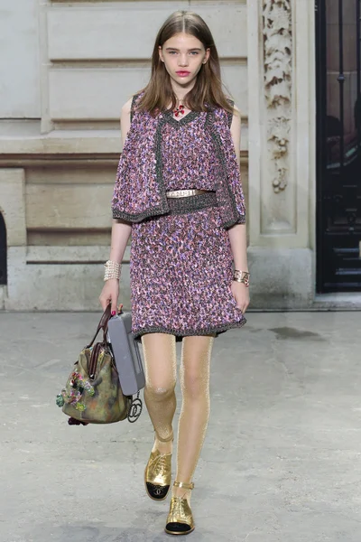 Look 24